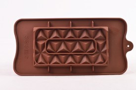 Molde silicona chocolate triangulos 3D (1).jpg